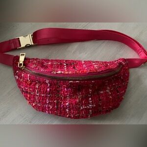 Stylish Pink Tweed Crossbody Bag